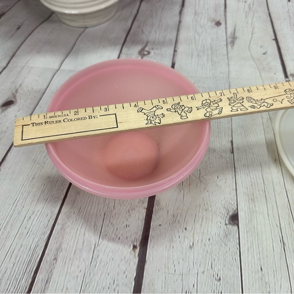 vintage Tupperware Light Pink wonderlier 5.5" Bowl with seal "B" - Picture 5 of 11